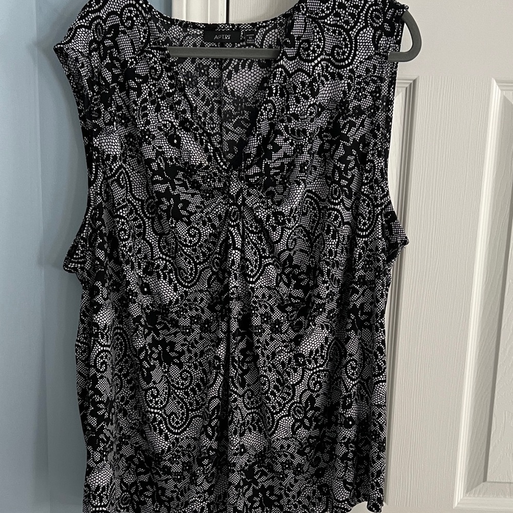 Apt. 9 Black and White Floral Blouse